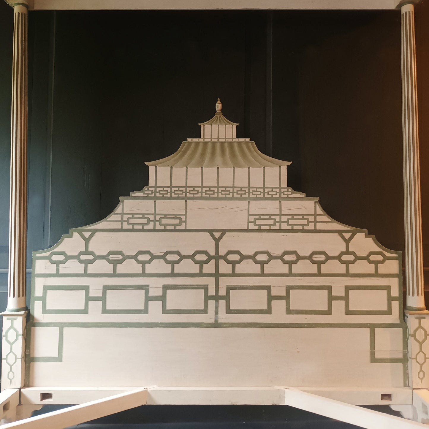 An Edwardian Freestanding Four Poster Bed