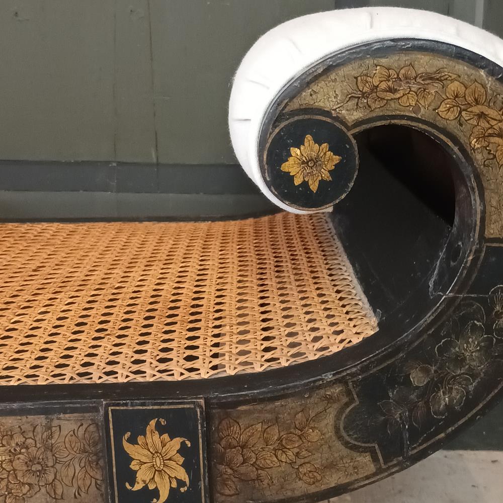 Regency Black Lacquered Window Seat