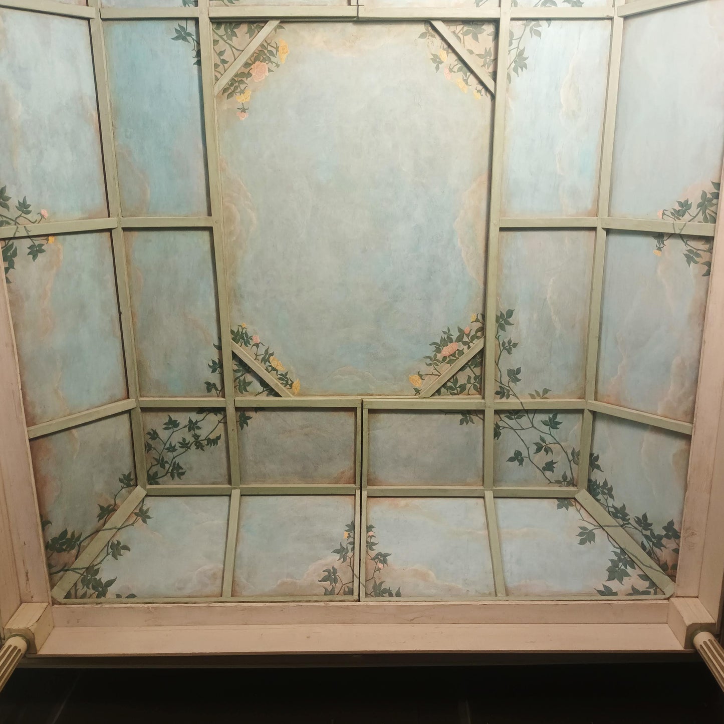 An Edwardian Freestanding Four Poster Bed