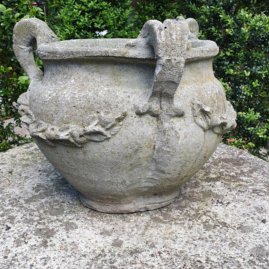 Amphora urn