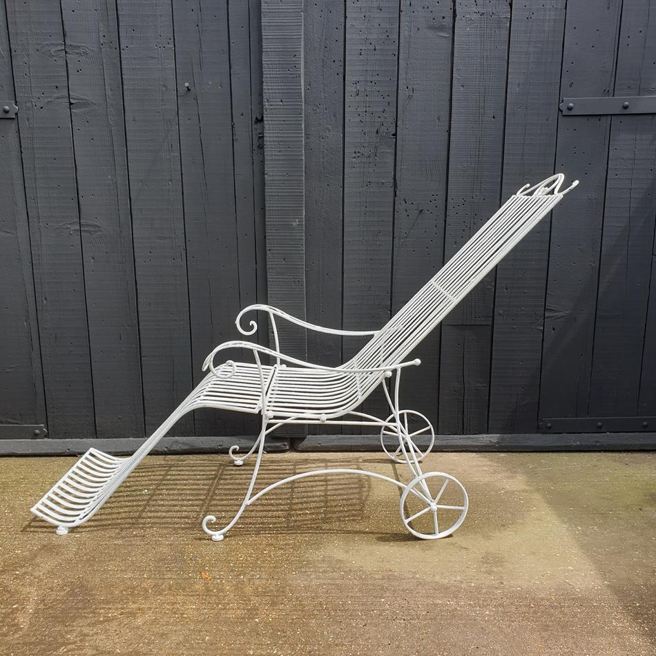 Painted Iron Sun Lounger