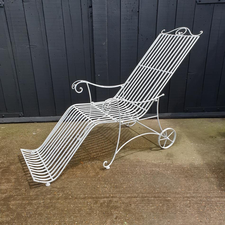Painted Iron Sun Lounger
