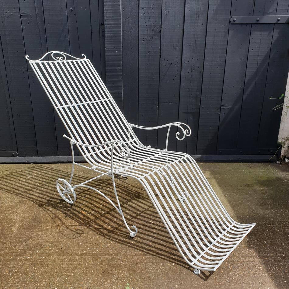 Painted Iron Sun Lounger