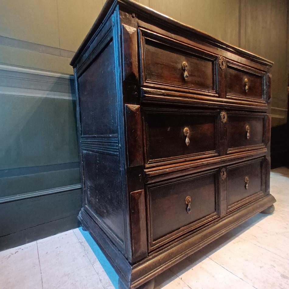 A Late 17th Century Chest Of Drawers