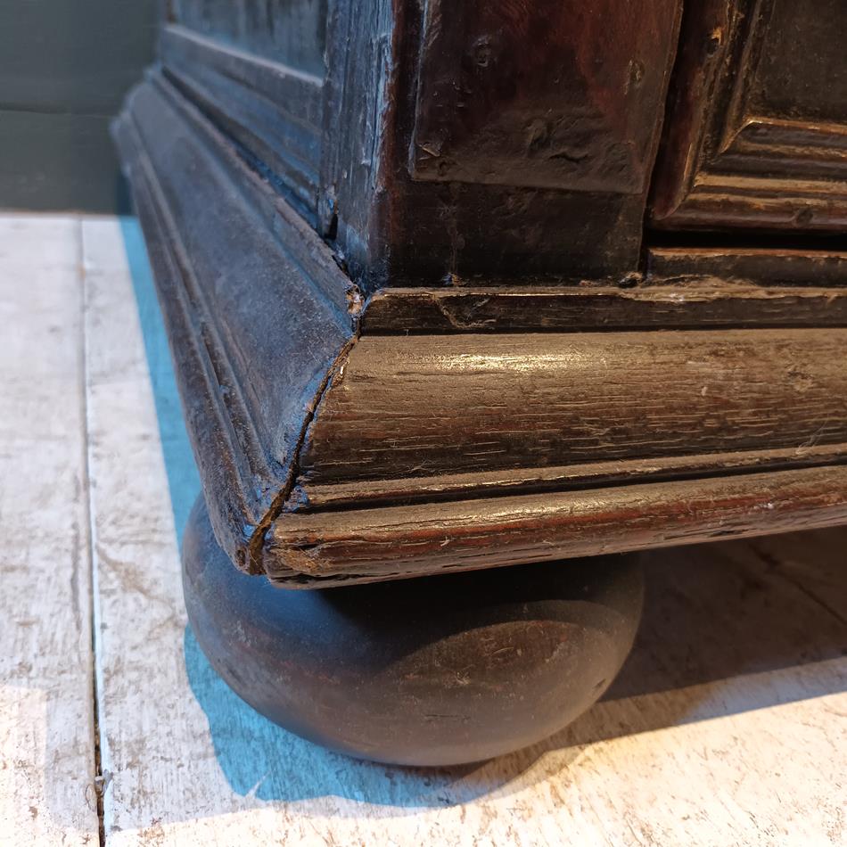 A Late 17th Century Chest Of Drawers