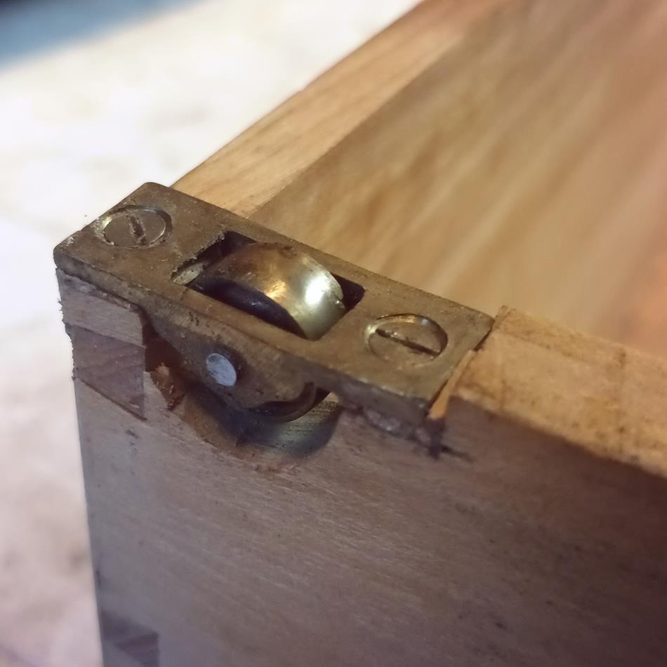 A Late 19th Century Serpentine Satinwood Commode