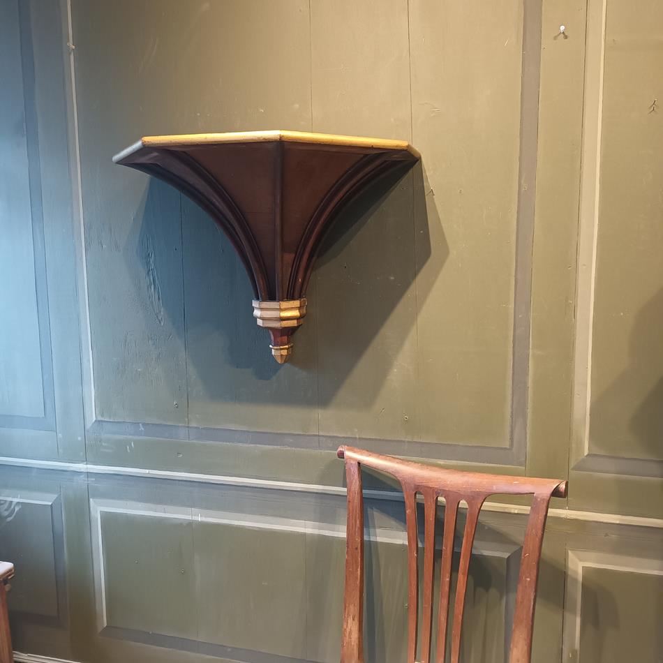 Gothic Revival Oak Wall Bracket