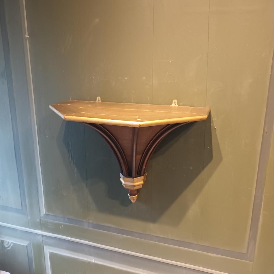 Gothic Revival Oak Wall Bracket