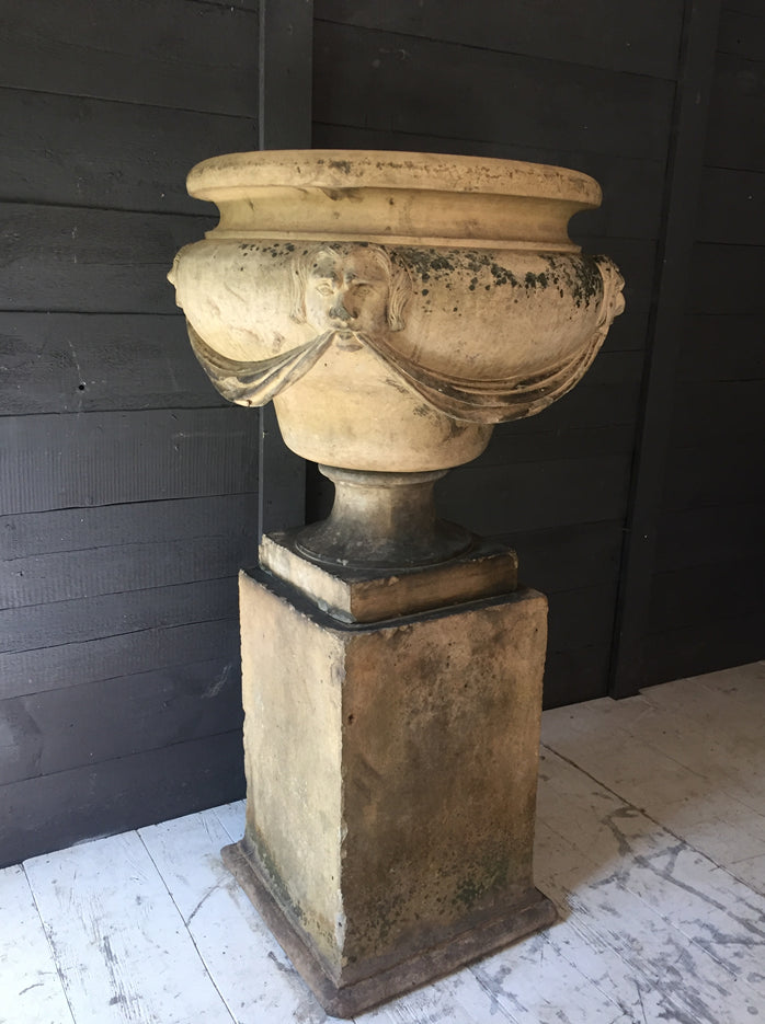 Blashfield Stamford Urn