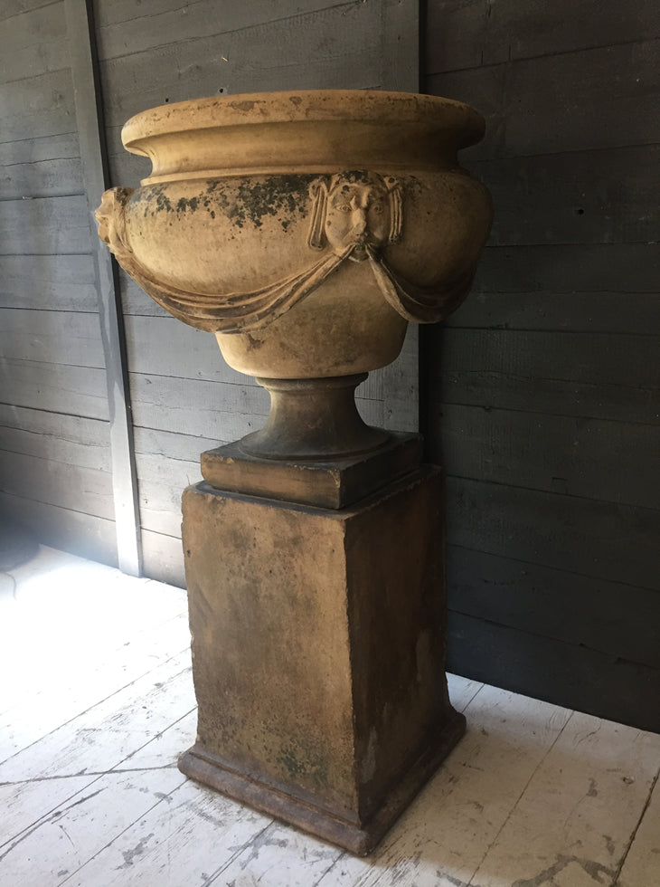 Blashfield Stamford Urn