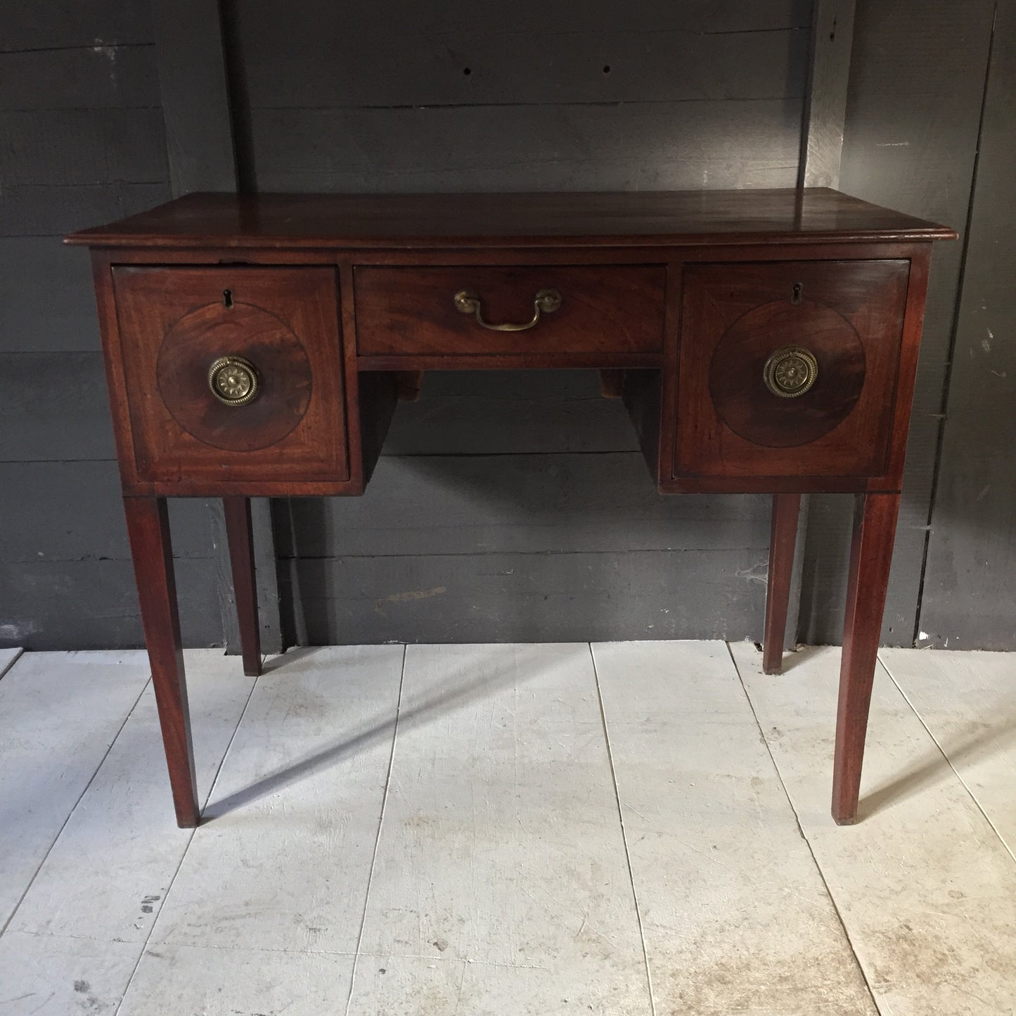 Hepplewhite Dressing Table