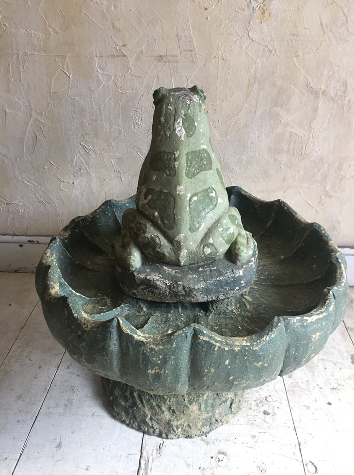 Frog Fountain/Bird Bath