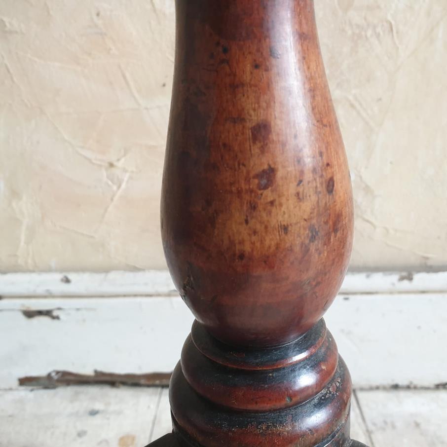 Swedish Tripod Table