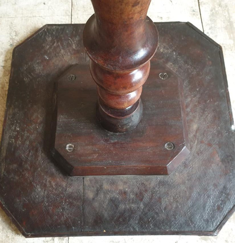 Swedish Tripod Table