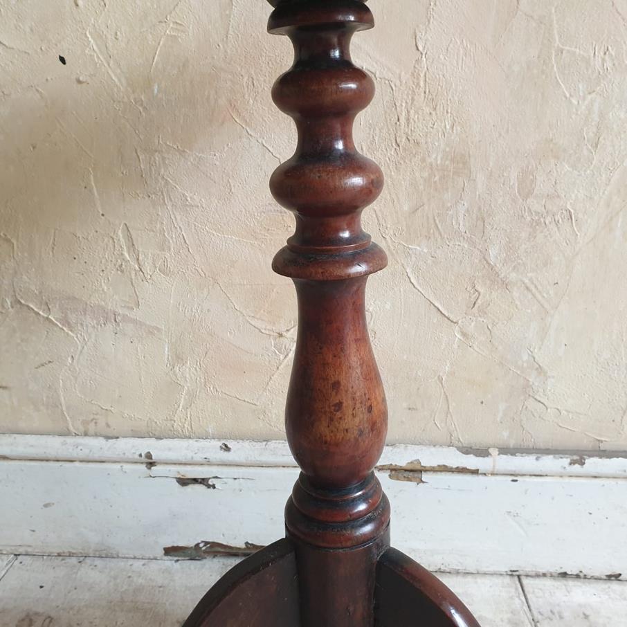 Swedish Tripod Table