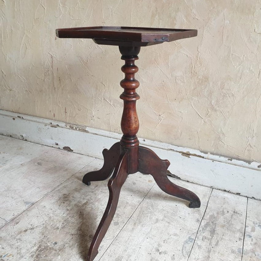 Swedish Tripod Table
