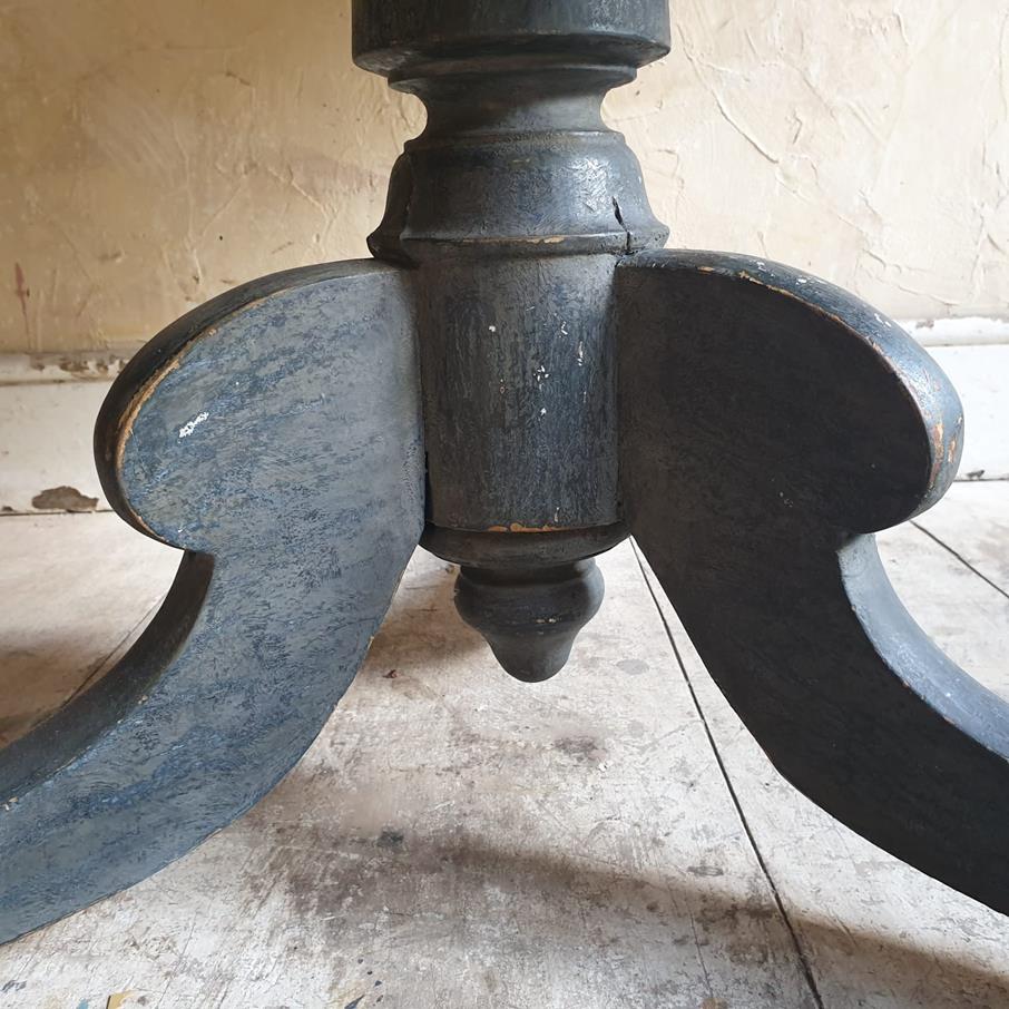 Swedish Tilt Top Table