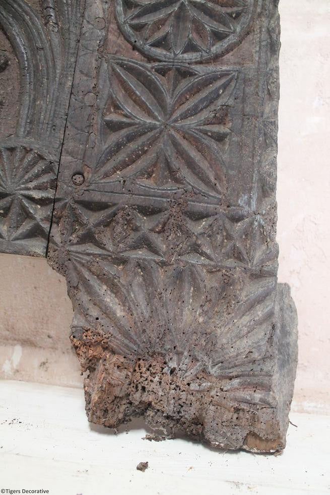 14th Century Oak Coffer Front
