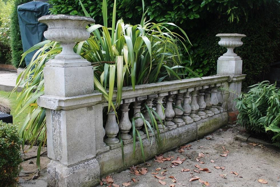 Edwardian Balustrade & Urns