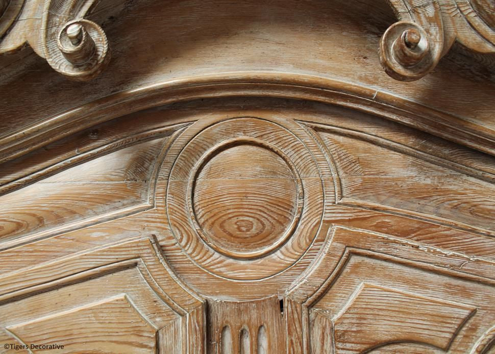 Pine Buffet Du Corps