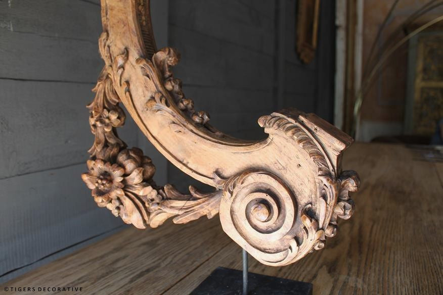 17th Century Carving