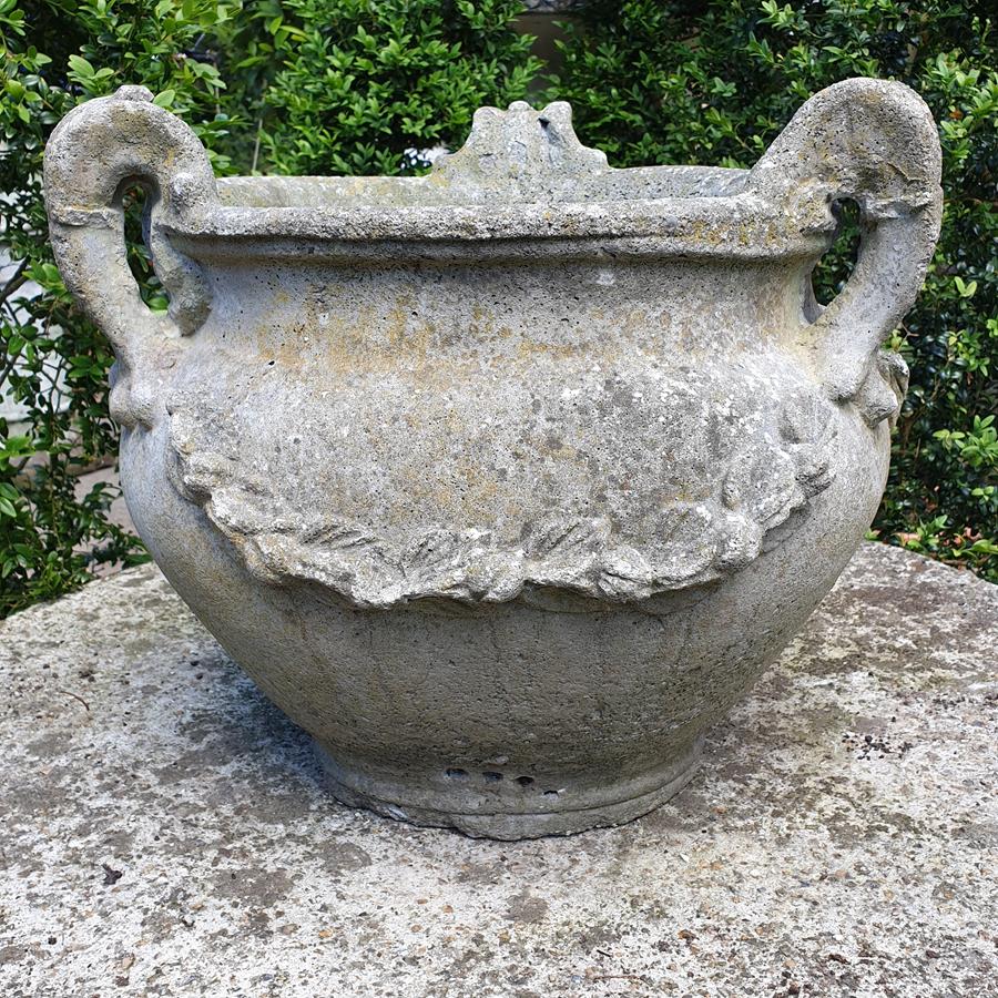 Amphora urn