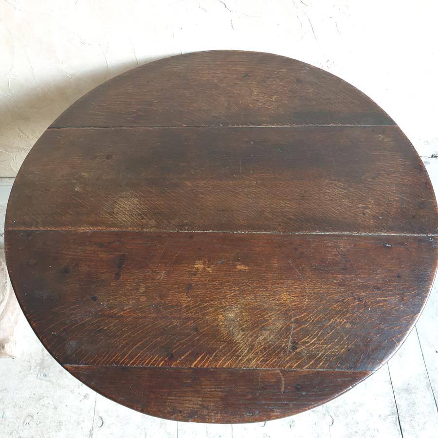18th Century Oak Tripod Table