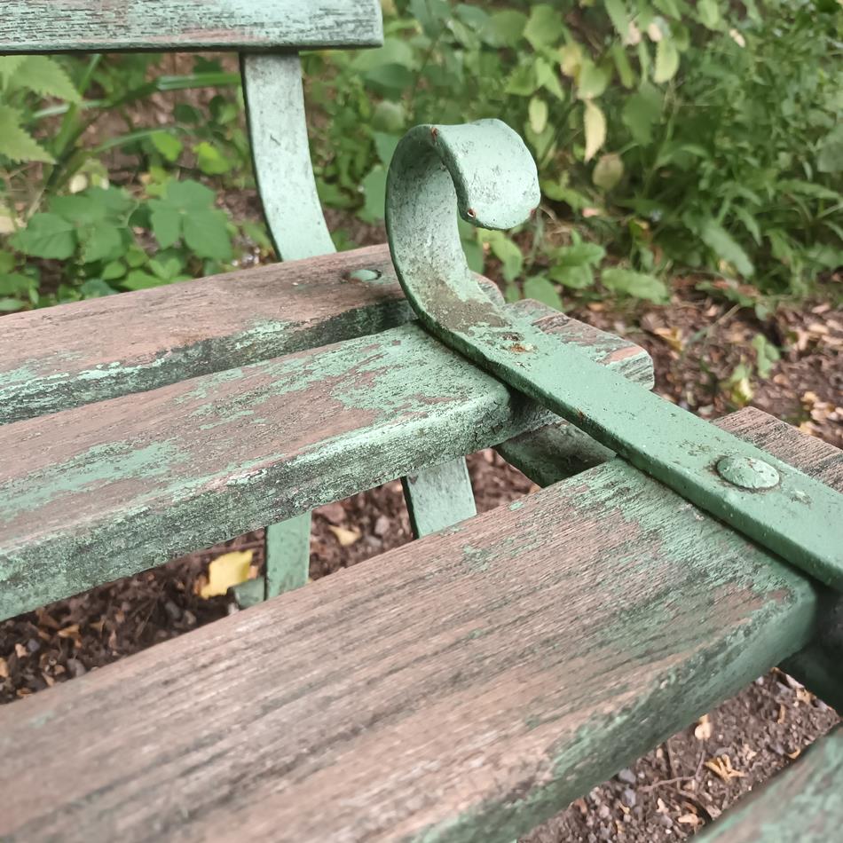 Green Garden Iron Bench