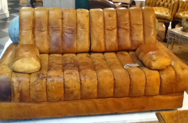 A Sede Leather Chaise