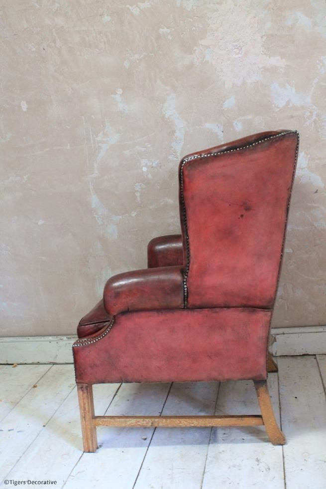 20th Century Leather Buttoned Arm Chair