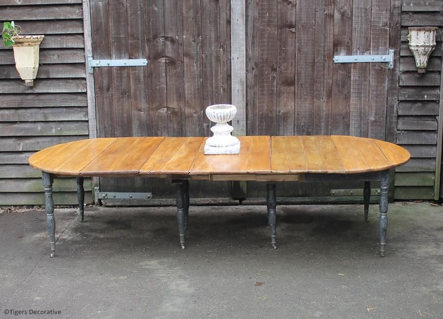 19th Century French Extending Dining Table