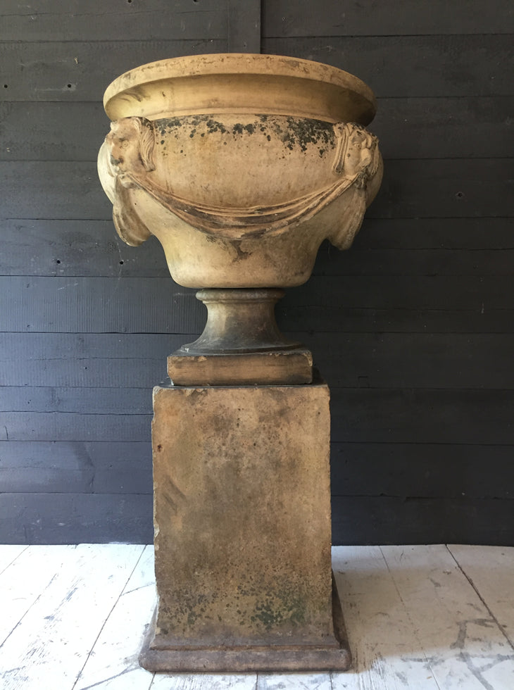 Blashfield Stamford Urn
